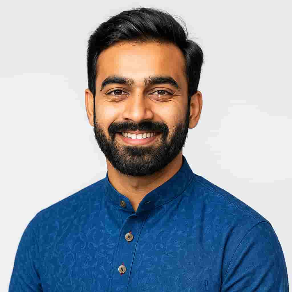 Motumal Giftwala International Men’s Day gift collection featuring confident modern men celebrating strength and success with premium gifting options.