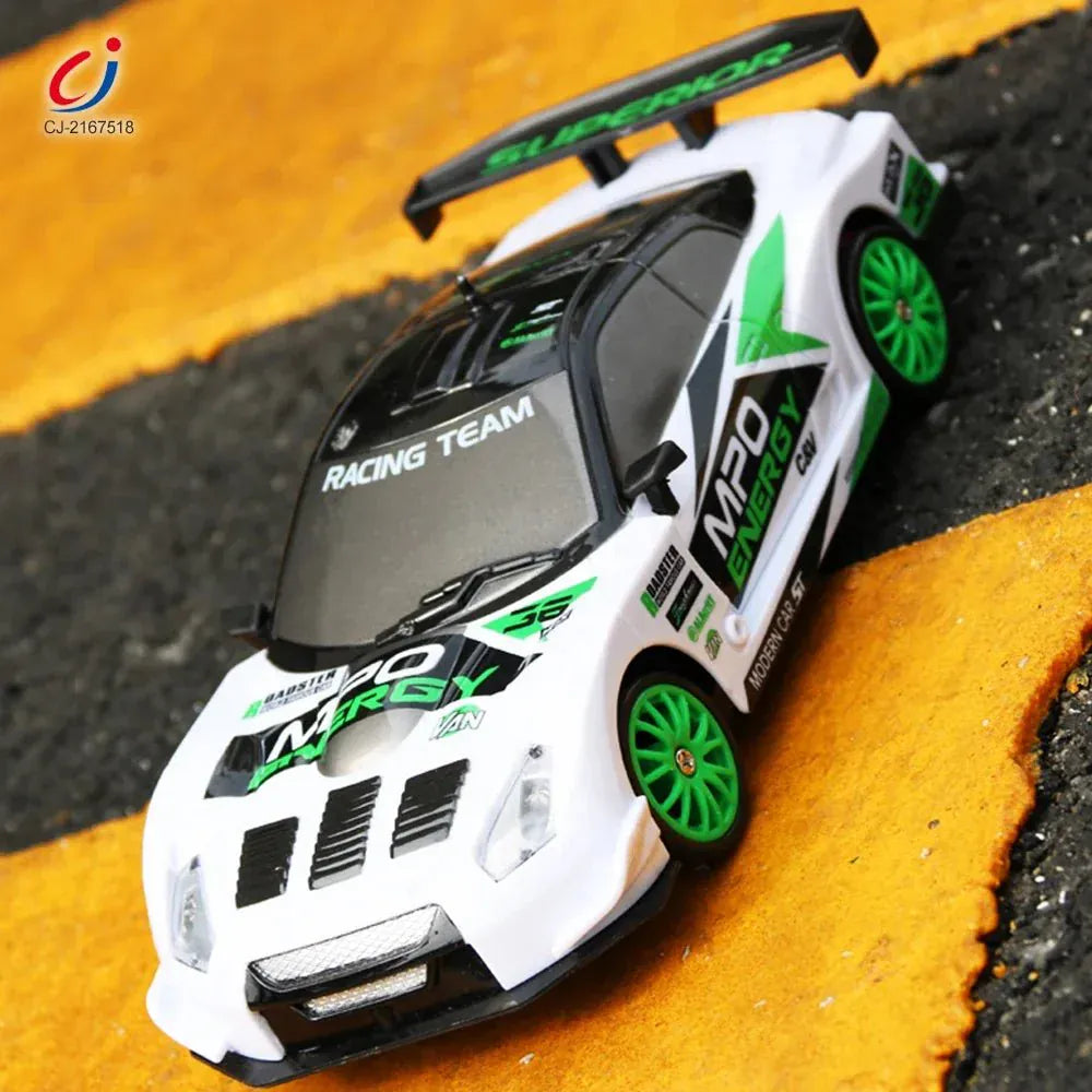 1:24 Scale RC Drift Car 4WD High Speed LED Lighting-motumal