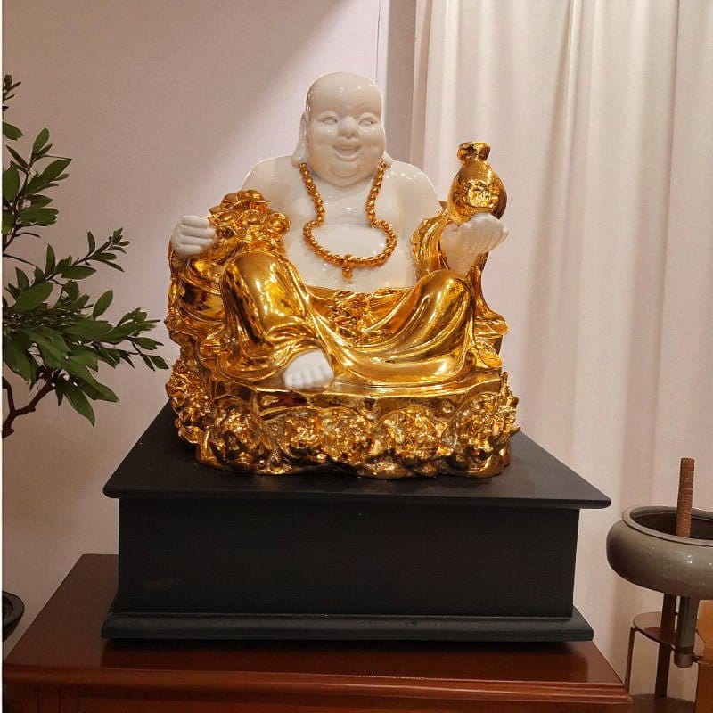 Golden Laughing Buddha Figurine Decor Statue Motumal-motumal