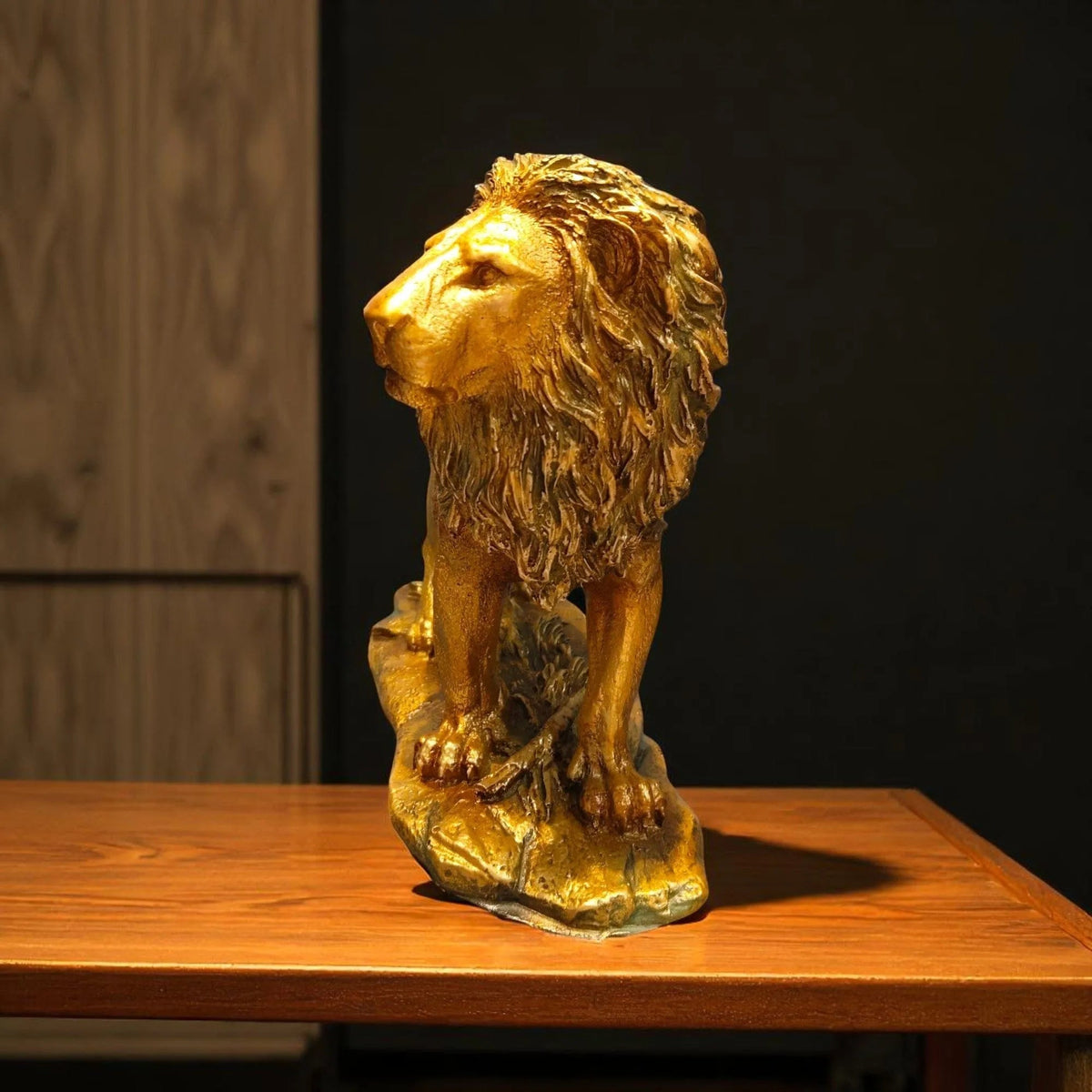 Golden Lion Showpiece Regal Office Decor Accent Gift Motumal-motumal