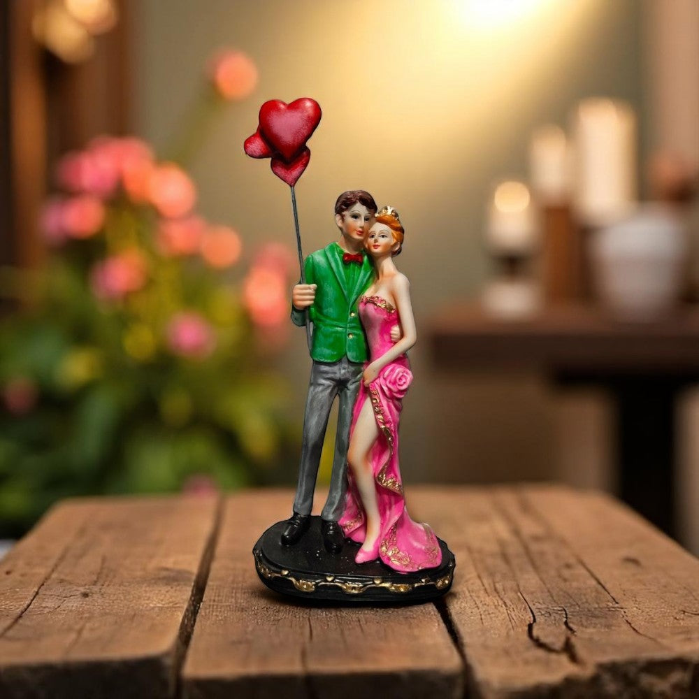 Romantic Couple Showpiece Front View – Hearts Together Design – Motumal Giftwala Ranchi