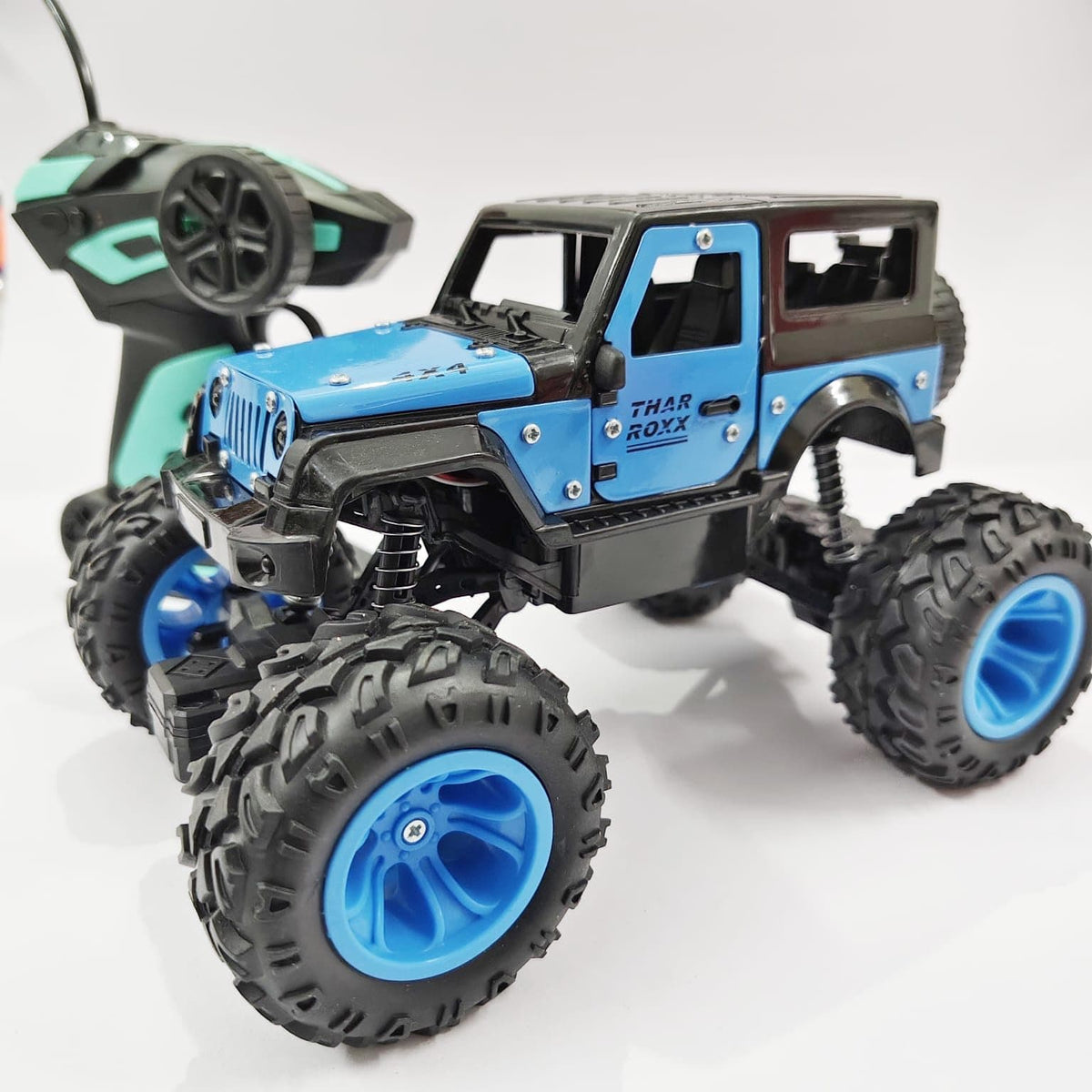 Rock Explorer 4x4 Remote Control Car Blue Scale One Eighteen-motumal